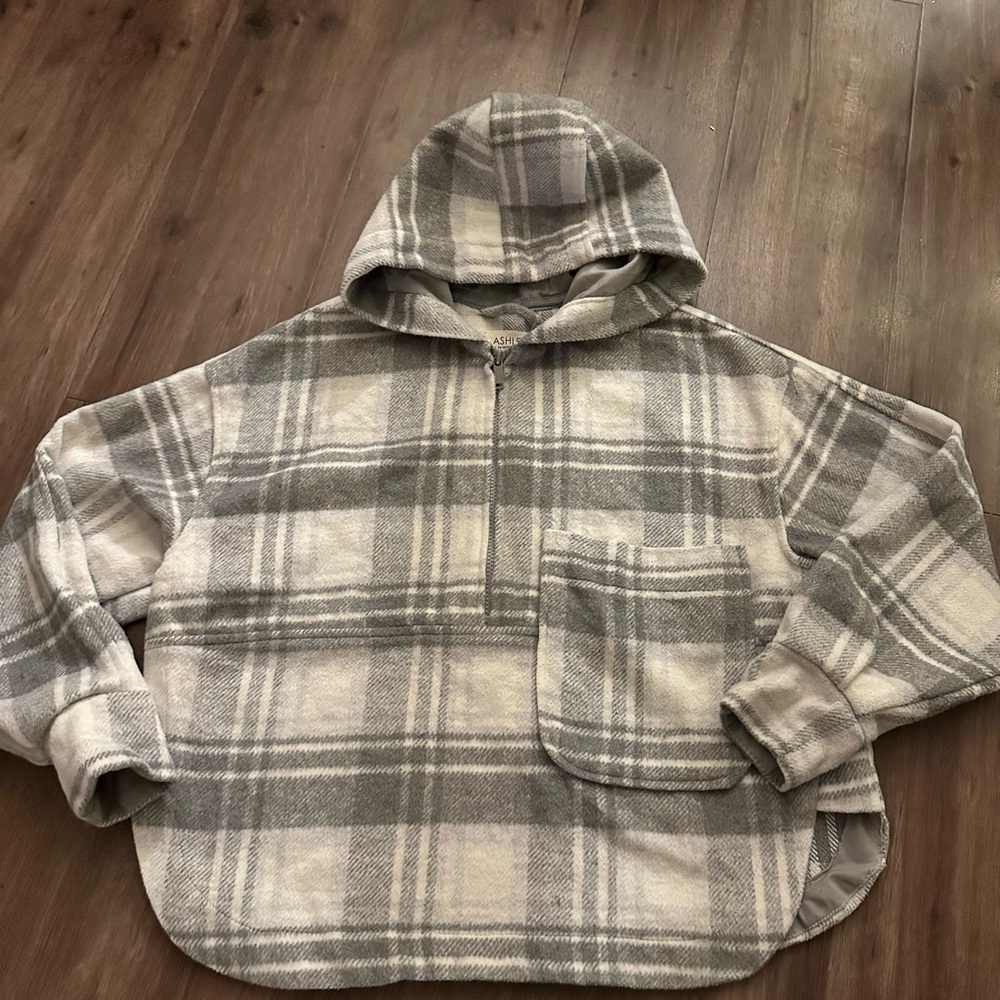 Ashley By 26 International Gray and Cream Plaid Zip Up Sweater